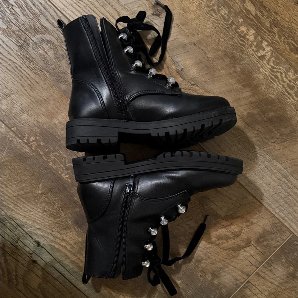 Art Class Kids Black Lace-Up Ankle Boots with Jewel Accents Girls Size 2